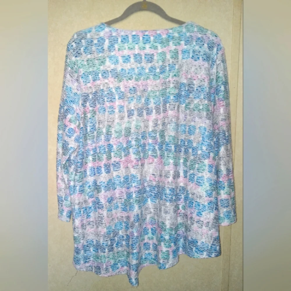 Alfred Dunner Top - Picture 2 of 3